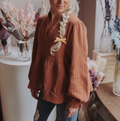 Mama Bird™ Muse Muslin Nursing Blouse  Boho-luksus imetyspaita | Cinnamon Clay