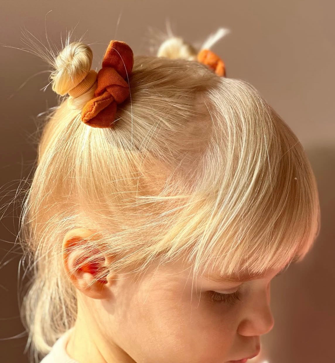 Sunshine Collection – Keltaiset ja oranssit hiusrusetit