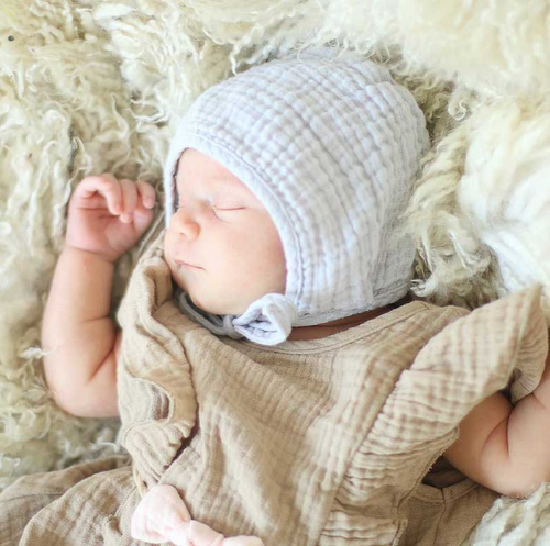 Baby Bird™ Bonnet – luomupuuvillainen vauvan myssy