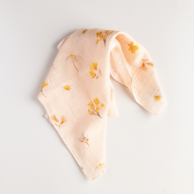 Kotimainen musliiniharso – 35 × 35 cm  | Happy Parrot