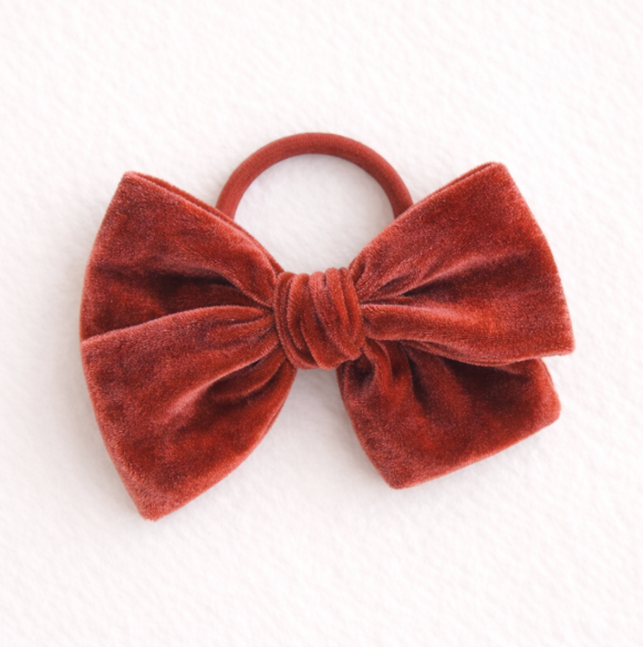 Happy Parrot Samettirusetti – Käsintehty Velvet Bow Hiusrusetti