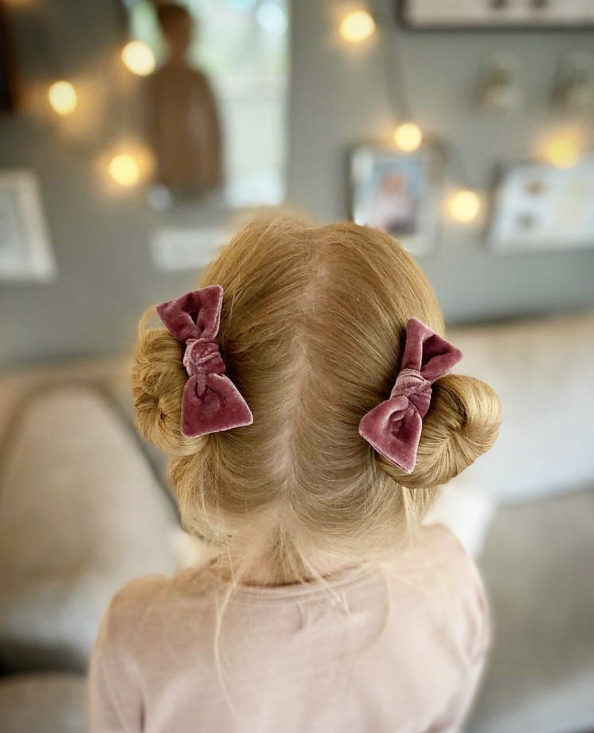 Happy Parrot Samettirusetti – Käsintehty Velvet Bow Hiusrusetti