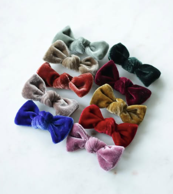 Happy Parrot Samettirusetti – Käsintehty Velvet Bow Hiusrusetti